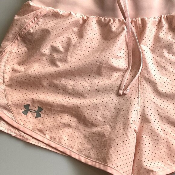 UNDER ARMOUR HEATGEAR LOOSE SHORTS EUC - Picture 12 of 13